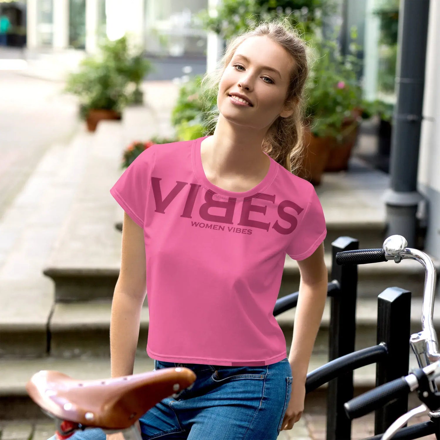 VIBES Kurzgeschnittenes T-Shirt Damen (Pink)