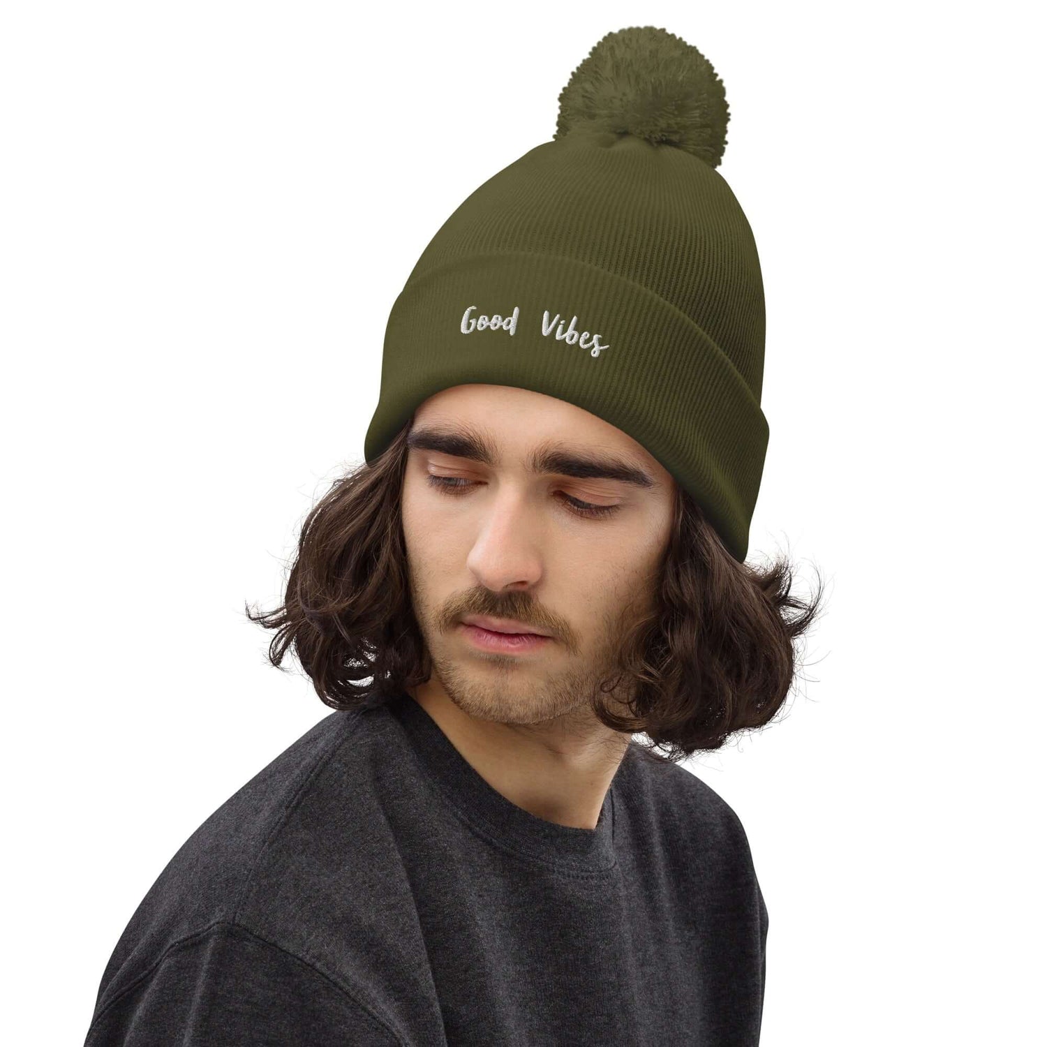 TIME OF VIBES Bommel-Beanie GOOD (Grün) - €26,00