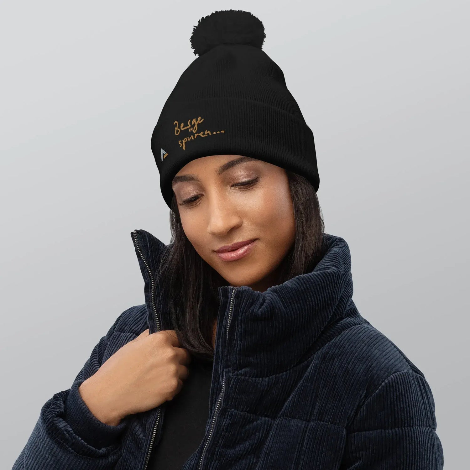 AAA Pom Pom Beanie (Black-Gold)